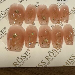 Miss Rose Glitter Press-On Nails
